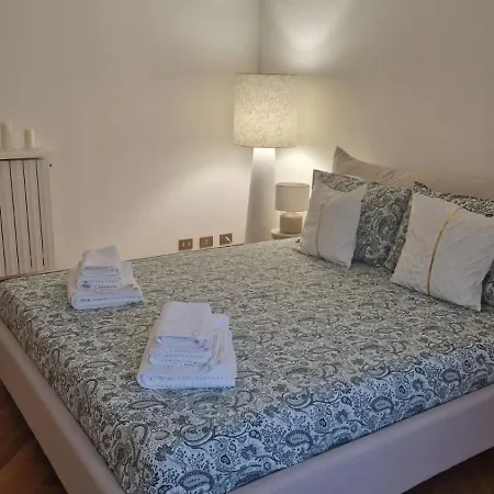 Casa Themeo - Centro Citta Intra Вербания