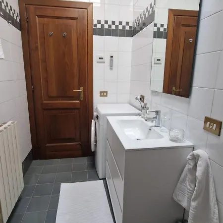 Casa Themeo - Centro Citta Intra Vakantiehuis