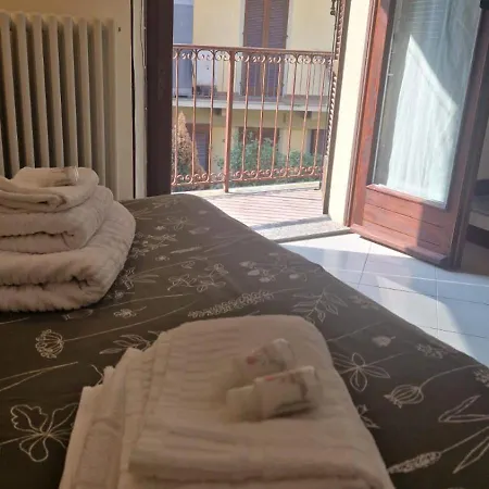 Casa Themeo - Centro Citta Intra Verbania