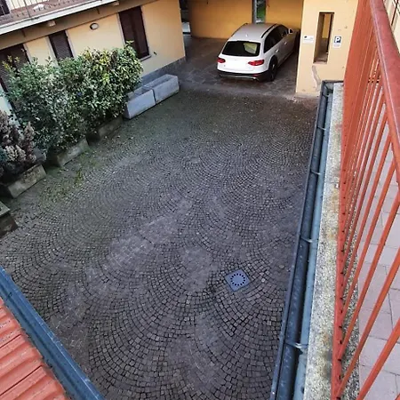 Vakantiehuis Casa Themeo - Centro Citta Intra Verbania
