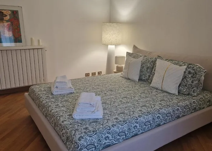 Casa Themeo - Centro Citta Intra Verbania