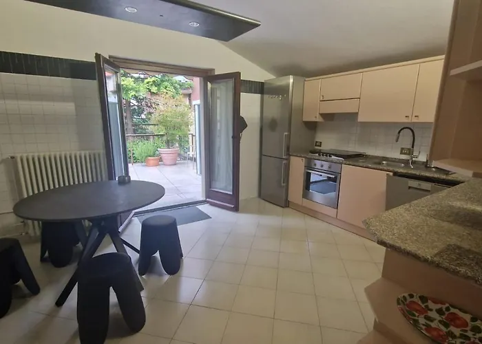 Дом отдыха Casa Themeo - Centro Citta Intra Вербания