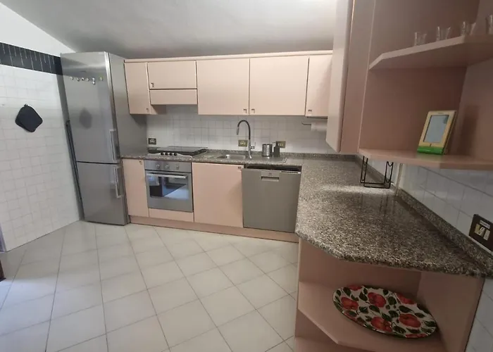 Casa Themeo - Centro Citta Intra 펜션