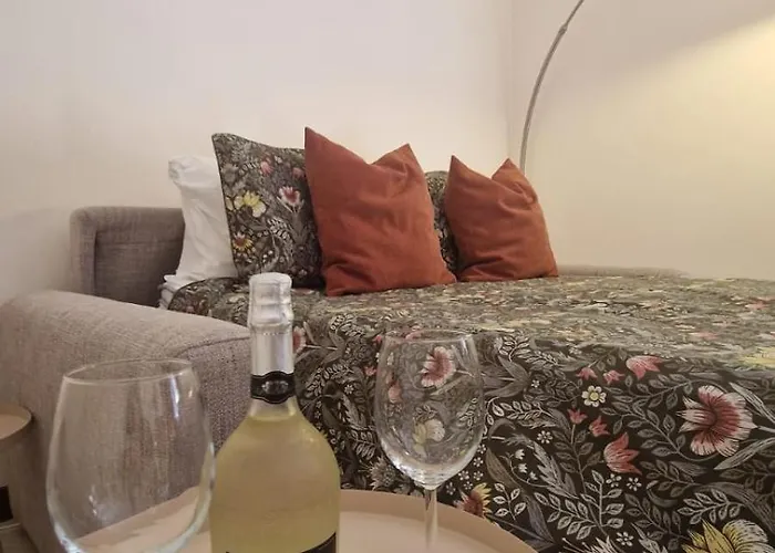 Casa Themeo - Centro Citta Intra Σπίτι διακοπών *