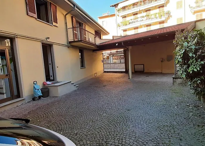 Casa Themeo - Centro Citta Intra *